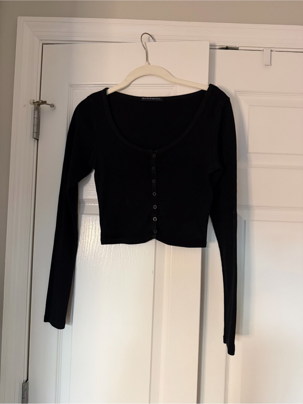 Brandy Melville Black Cropped Button-Up Long Sleeve Top